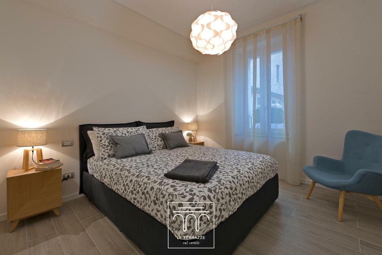 Le Terrazze Sul Cortile Apartman Salerno Kültér fotó