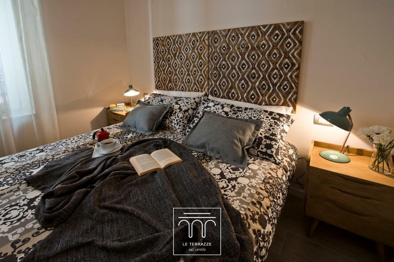 Le Terrazze Sul Cortile Apartman Salerno Kültér fotó