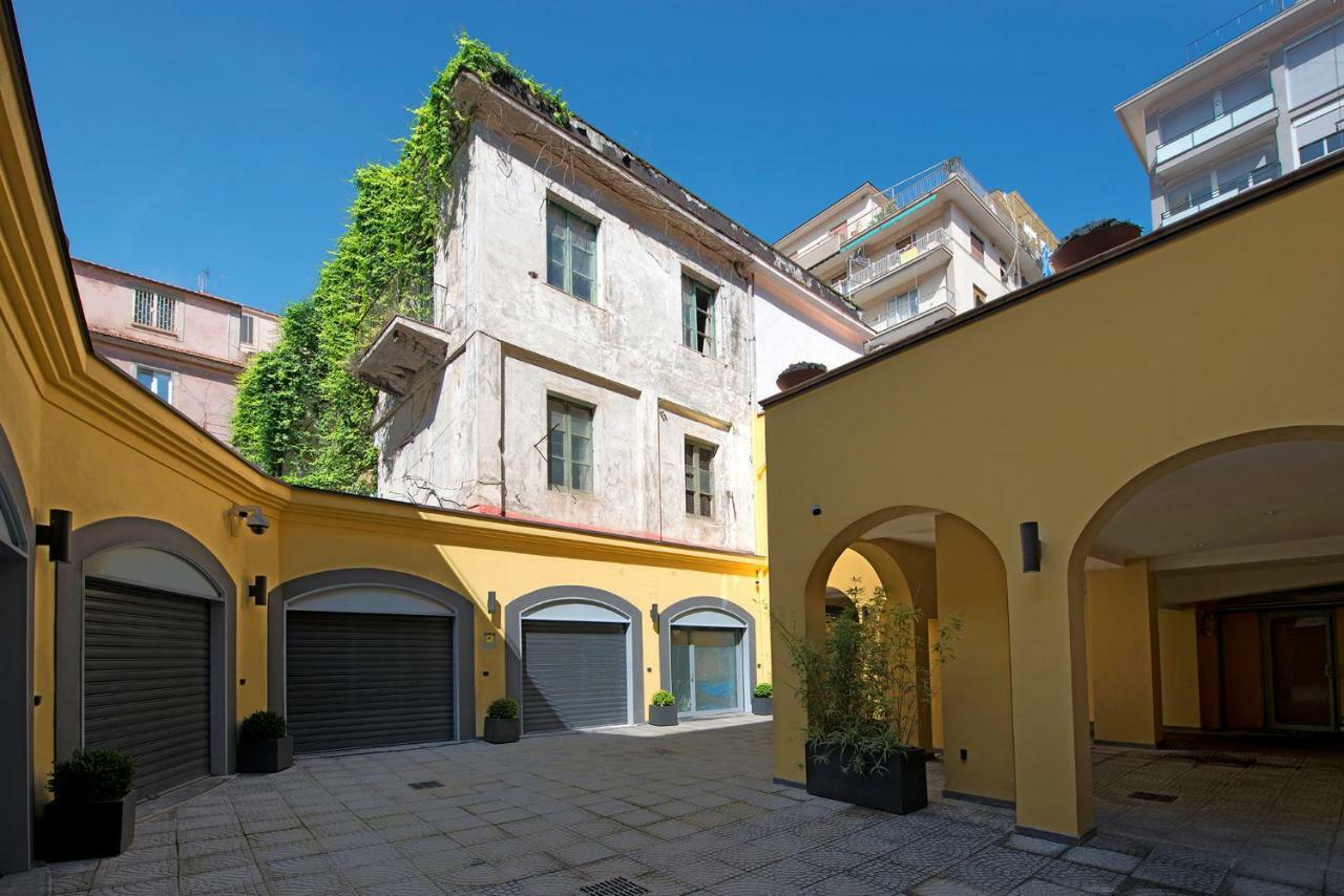 Le Terrazze Sul Cortile Apartman Salerno Kültér fotó
